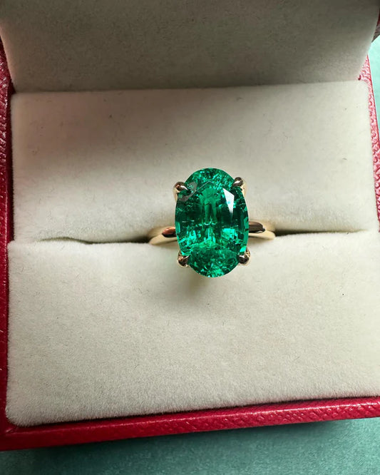 18K yellow gold 3.0ct lab grown emerald ring