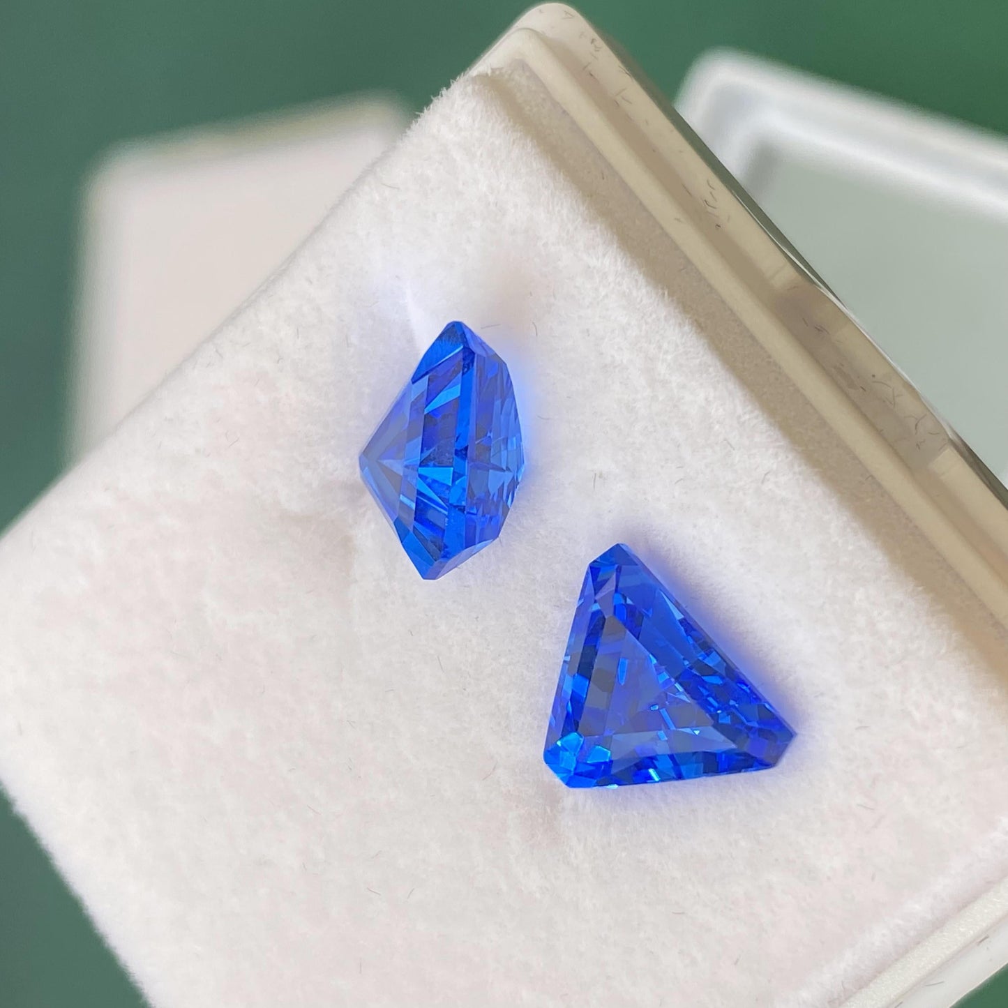 Pirmiana Triangle shape Lab Grown Cobalt Spinel Loose Gemstones for Jewelry Making