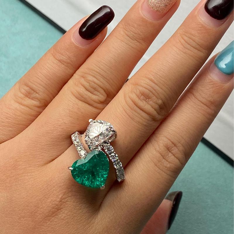 Primiana  2025 Hot Sale Special Design 18K 11×12mm 4.69ct Heart  Shape Rings Lab Emerald And 2.8CT Diamond Girlfriend Gift